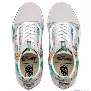 New Walt Disney World
Sneakers for Adults by Vans
Size 4M/5.5W